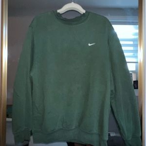 Vintage Y2k Wood green Nike crew